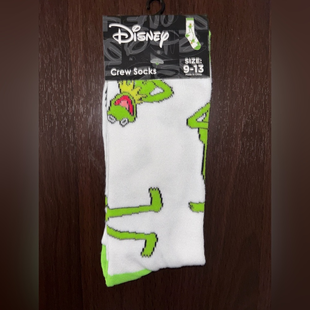 THE MUPPETS “KERMIT THE FROG” NOVELTY CREW SOCKS NWT MEN’S SHOE SIZE 9-13